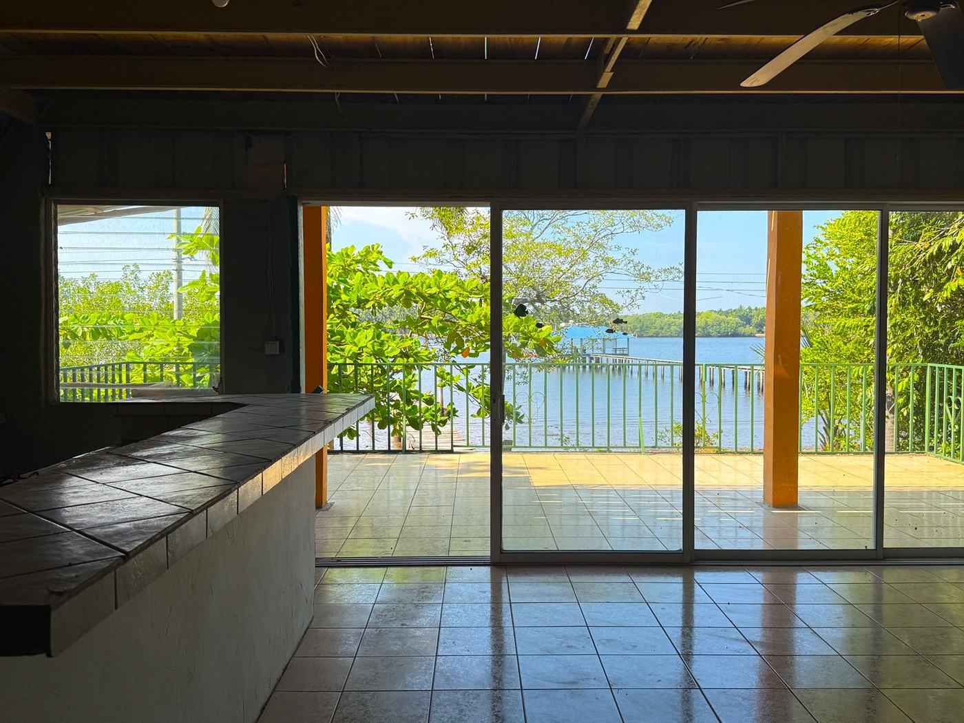 Beach house for sale · Isla El Cordoncillo · photo 3