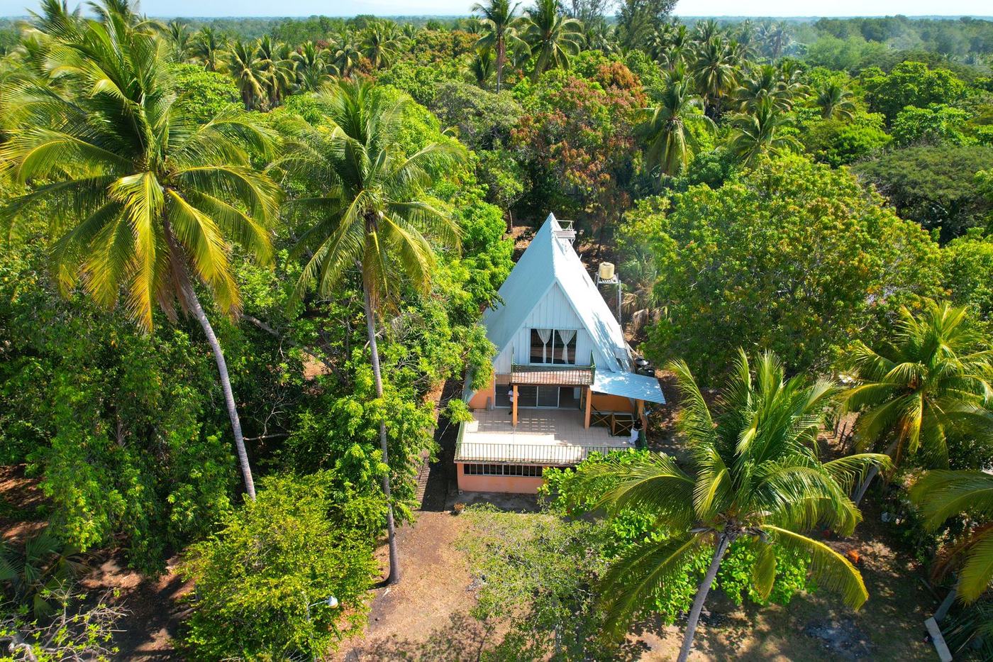Beach house for sale · Isla El Cordoncillo · photo 4