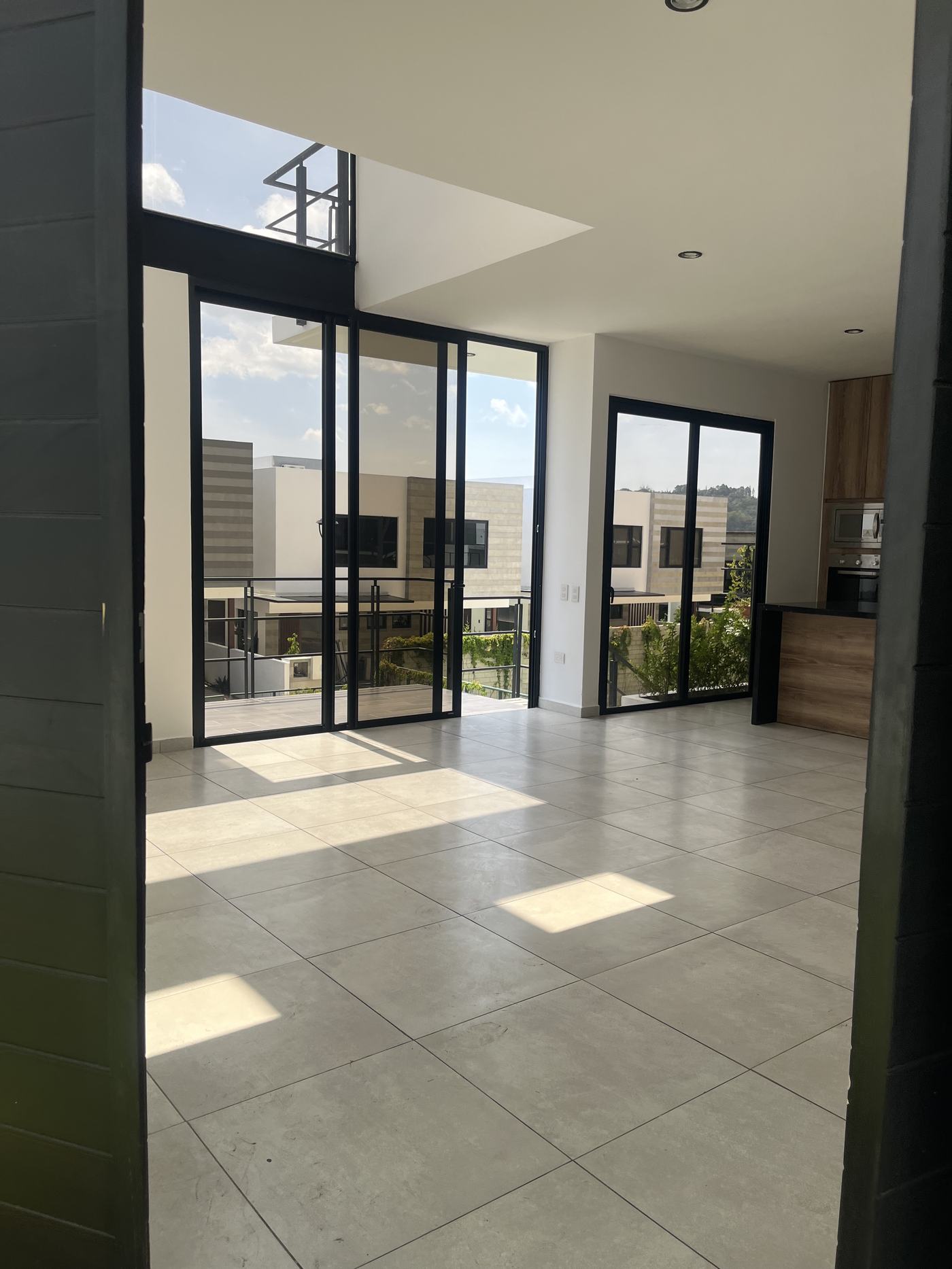 Casa en alquiler en SERRA 2 · foto 2